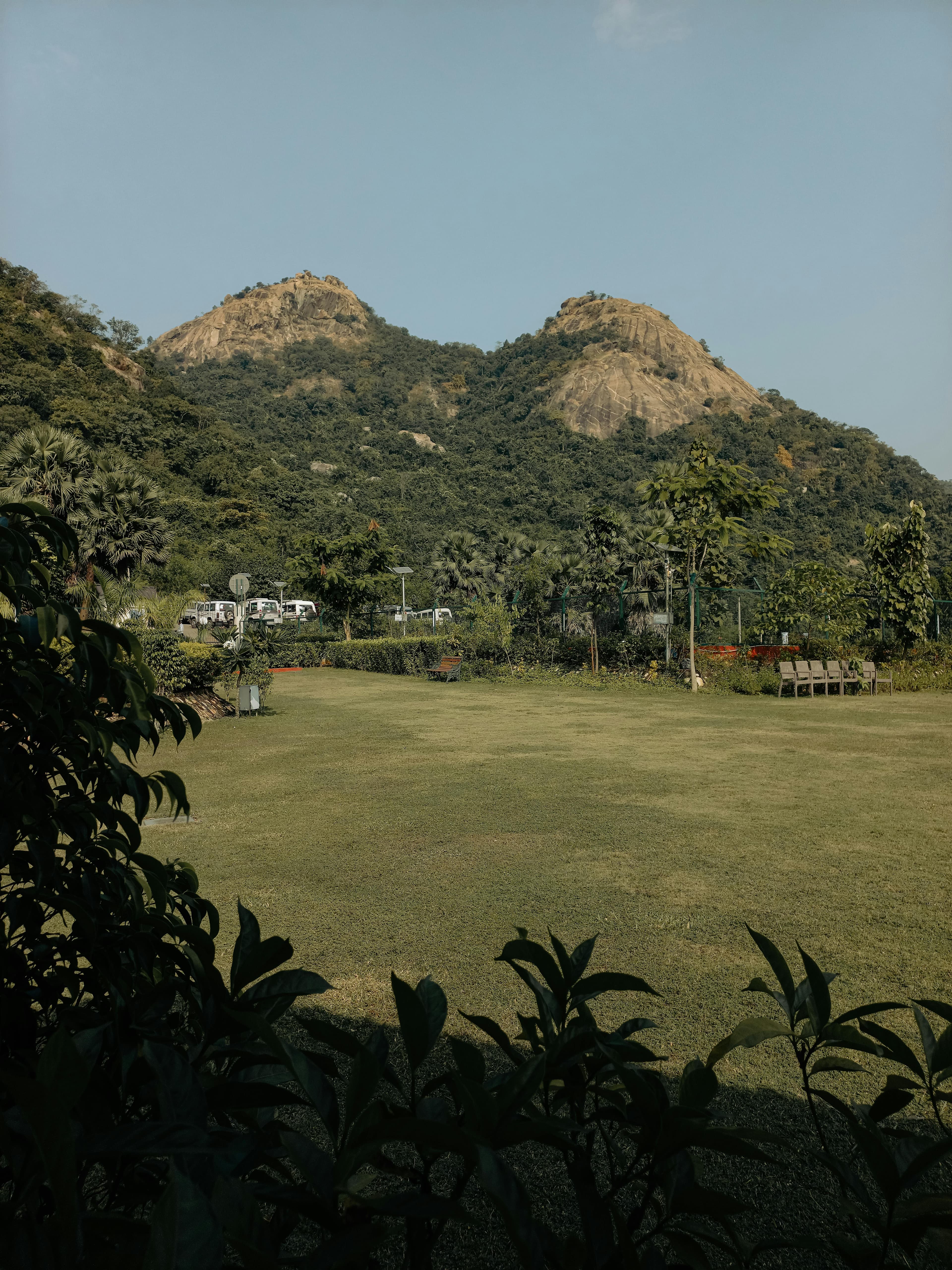 Futyari Dam at dawn — the panorama at Lake Hill Resort